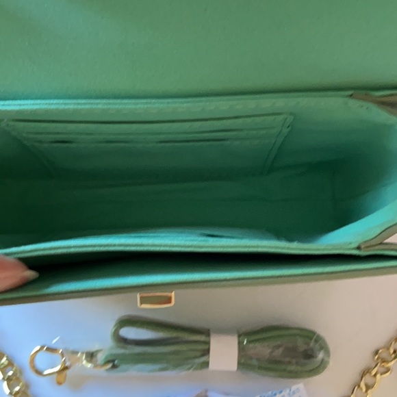 🛑 Green small bag that fits cellphone - Picture 12 of 16